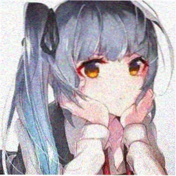 观众第二排靠窗的头像